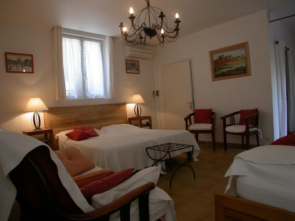 Apartments La Madeleine Awinion Pokój zdjęcie