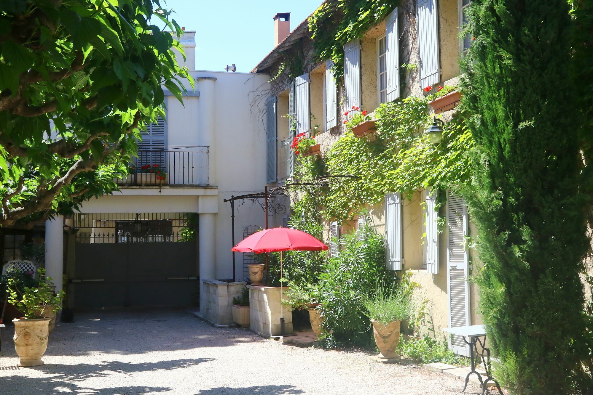 Apartments La Madeleine Awinion Zewnętrze zdjęcie